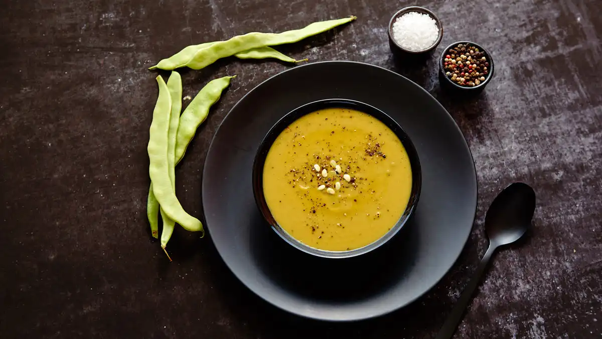 Moroccan Bissara, moroccan food, morocco fava bean soup